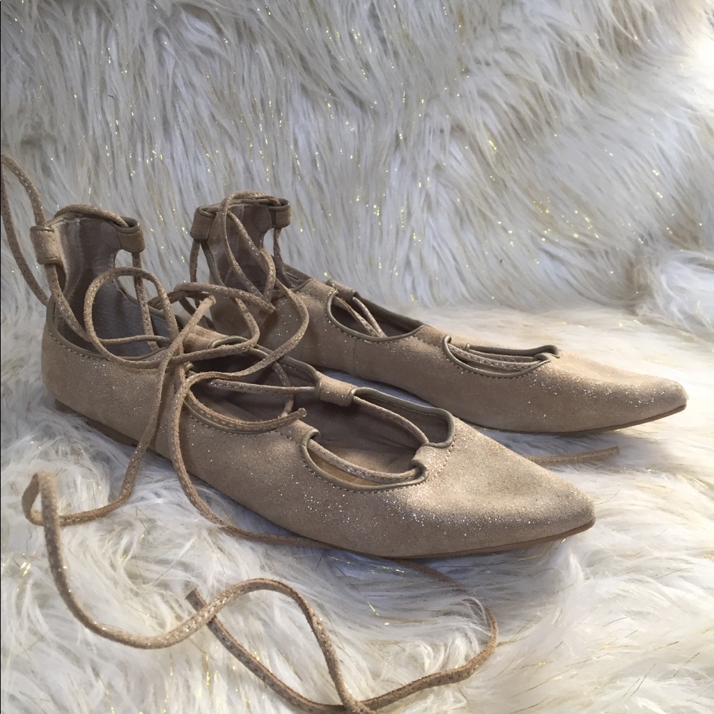 Gap Flat Size 9